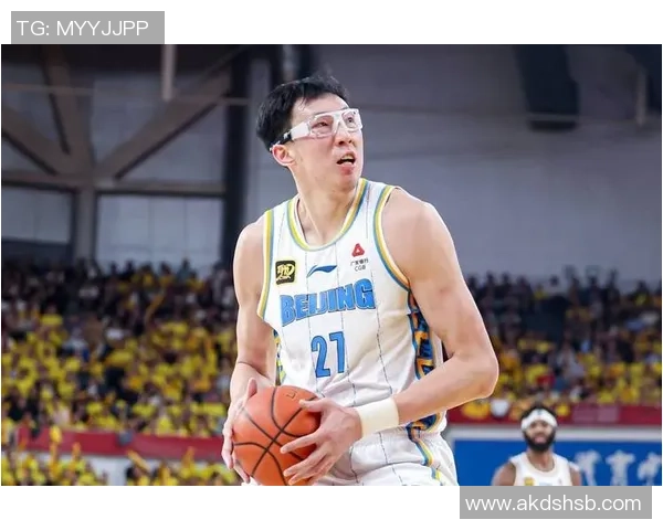 周琦称在广东的一年很高兴 糟心的或许只要赞助商风云